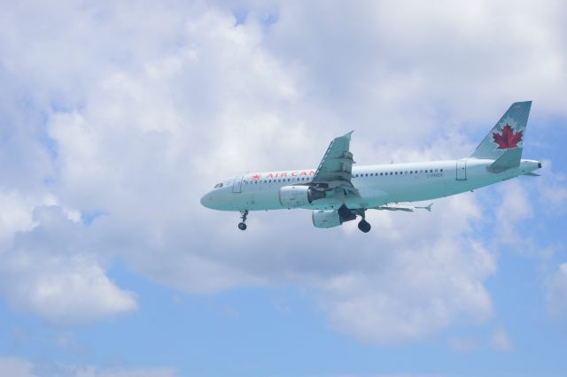 Airbus A320 (C-FMSX)