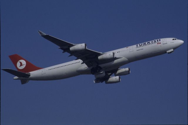 Airbus A340-300 (TC-JDJ) - Departure at Narita Intl Airport Rwy16R on 1998/11/15