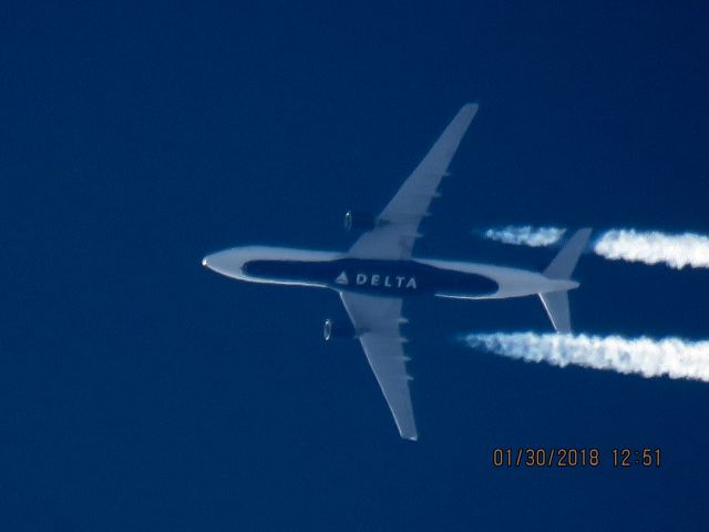 Airbus A330-300 (N810NW)