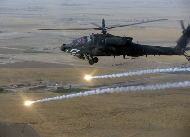 — — - Apache in Iraq launching flares