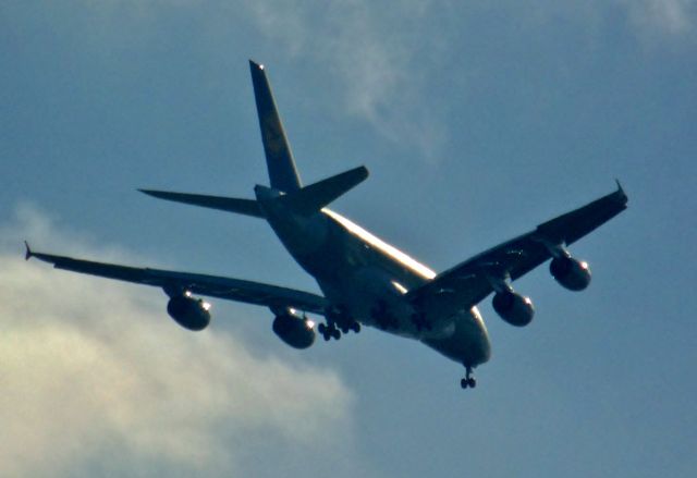 Airbus A380-800 (D-AIMK) - Neuester A-380 F-WWAO (D-AIMK)für Lufthansa im Anflug auf Hamburg-Finkenwerder.