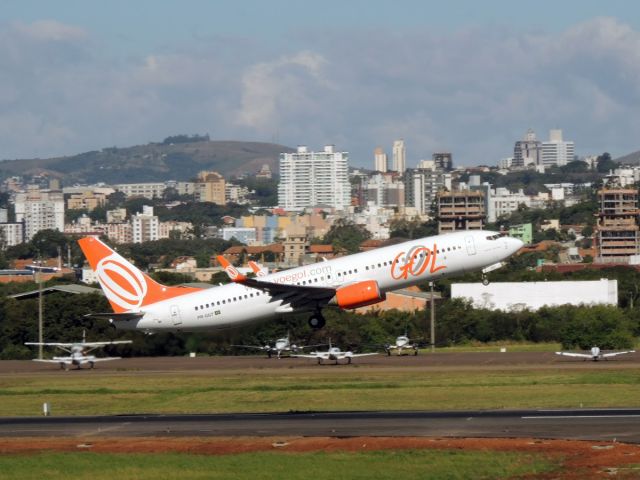 Boeing 737-800 (PR-GGT) - Boeing 737-800WL - SFP (CN 35830/3115) Gol - Fab: 2009 / Ex: N1787B - Salgado Filho (POA / SBPA), Brazil