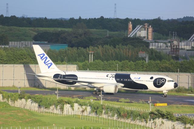 BOEING 767-300 (JA606A)