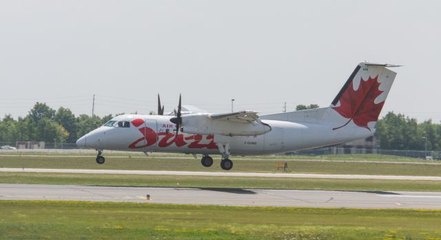 de Havilland Dash 8-100 (C-GOND)