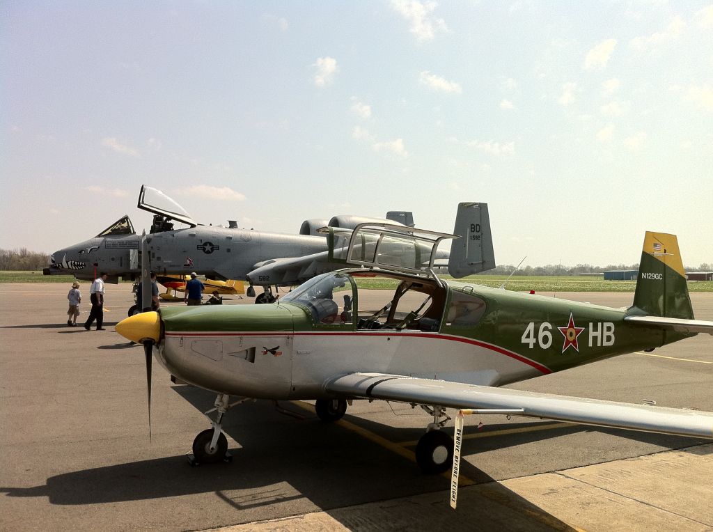 ICA IAR-823 (N129GC)