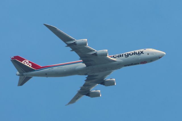 Boeing 747-200 (LXVCHI) - LX-VCHI Boeing B-747-8R7F Cargolux KV7993 De Hanoi HAN vers Mirabel YMX Altitude 3254 Mètres Vitesse 499 Km/H Survolant le fleuve St-Laurent QC. à Lavaltrie le 02-06-2024 à 20:24.