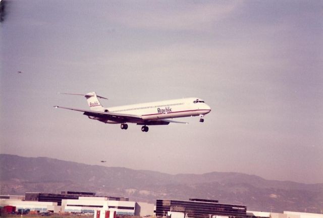 McDonnell Douglas MD-80 — - Republic MD-80 landing at Santa Ana in the late 1980s