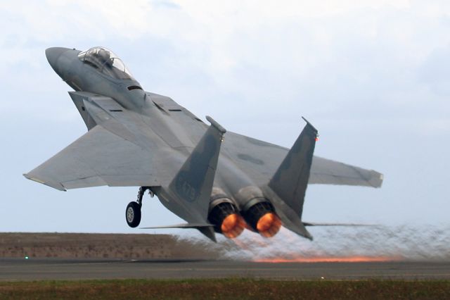 McDonnell Douglas F-15 Eagle (78-0479) - F-15 High-performance take off at the 2007 Avalon Airshow.