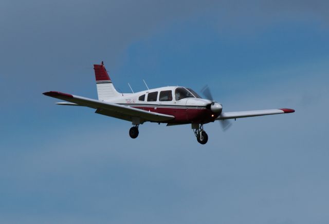 Piper Cherokee (N3006W)