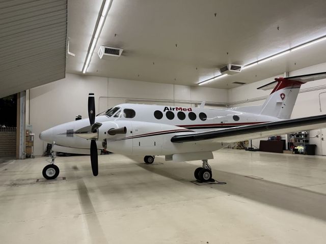 Beechcraft Super King Air 200 (N243AM)