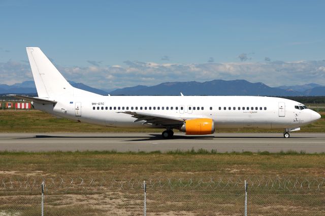 Boeing 737-700 (9H-GTC)