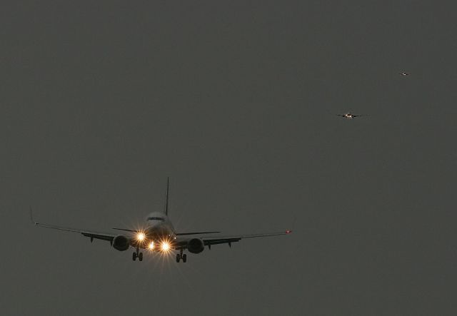 Boeing 737-700 — - Landing early in the night to Paris CDG airport (LFPG-CDG)