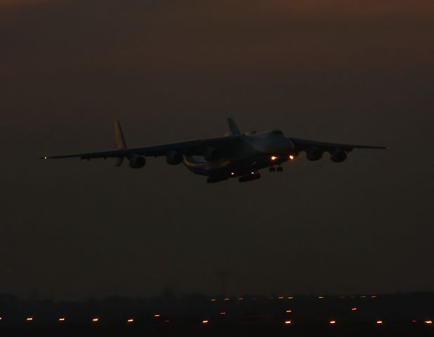 Antonov Antheus (UR-82060) - Welcome back to Leipzig. The Beast comes today at the Leipzig Airport and make a stopover. 