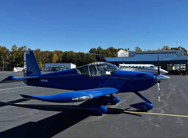 Vans RV-14 (N614US) - Vans RV-14A N614US at the FBO at Mid-Carolina Regional Airport after being painted by Boss Aircraft Refinishers.