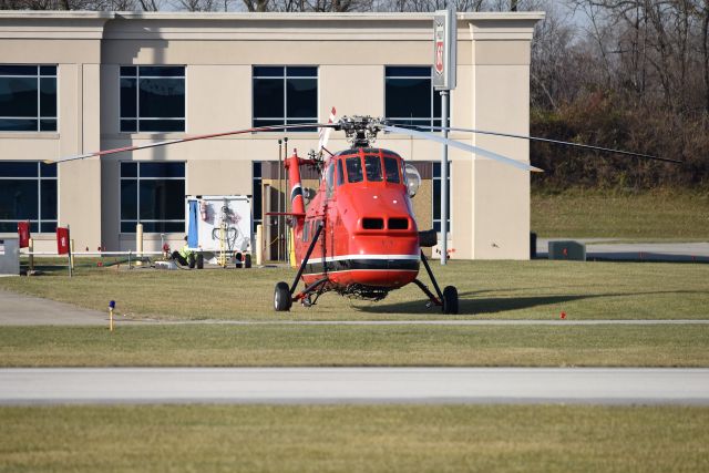 Sikorsky S-58T (N589S) - Beautiful looking 1957 build S-58T. As seen on 12-11-20.