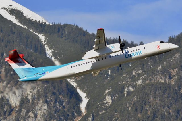de Havilland Dash 8-400 (LX-LGM)