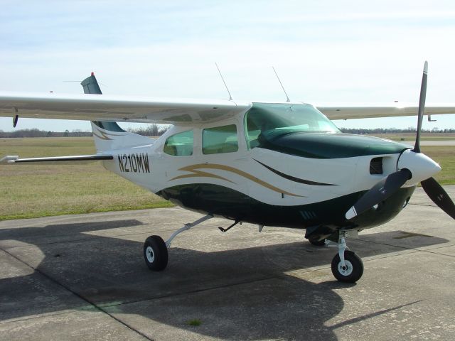 Cessna Centurion (N210MW)