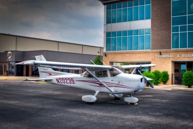 Cessna Skyhawk (N20239)