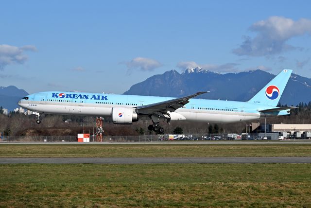 BOEING 777-300ER (HL7782)