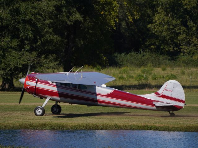 Cessna LC-126 (N689TH)