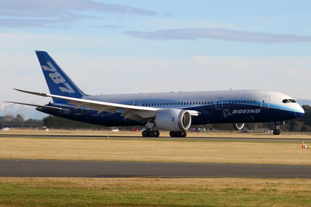 Boeing 787-8 (N787BX)