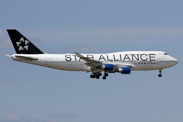 Boeing 747-400 (N121UA) - "Star Alliance" livery