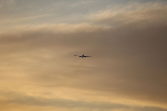 Airbus A350-900 (B-18902)