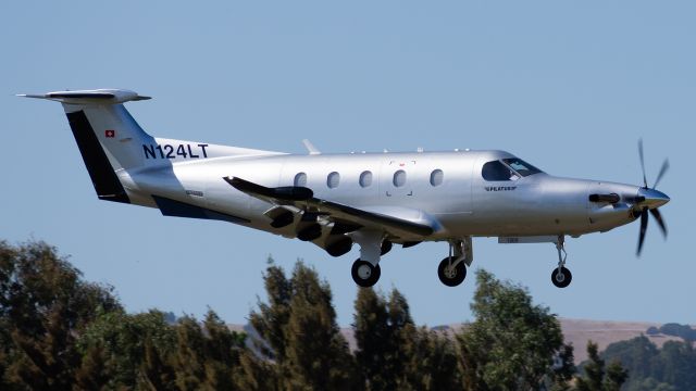 Pilatus PC-12 (N124LT)