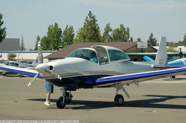 North American Navion (N1102V) - Navion IO 550