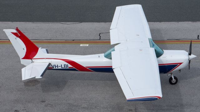 Cessna 152 (VH-LBI)