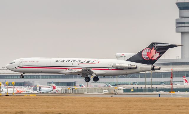 BOEING 727-200 (C-GCJQ) - This Cargojet 727 freighter has replaced the Cubana Cargo Tupolev for the time being...