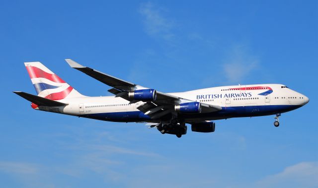 Boeing 747-400 (G-CIVH) - Taken from the threshold of 29L