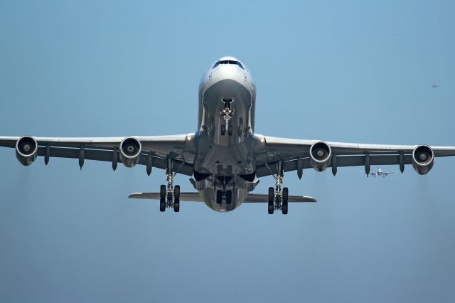 Airbus A340-300 (D-AIGV)