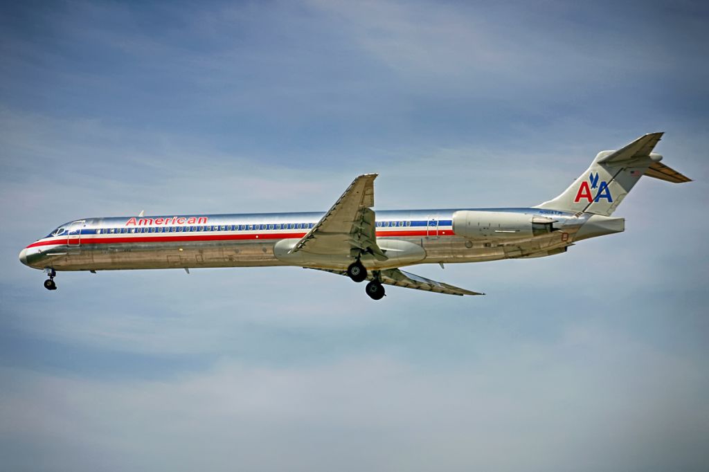 McDonnell Douglas MD-83 (N984TW) - The last MD-80 built, back in 1999.