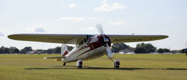 Cessna LC-126 (N195KJ) - On flightline