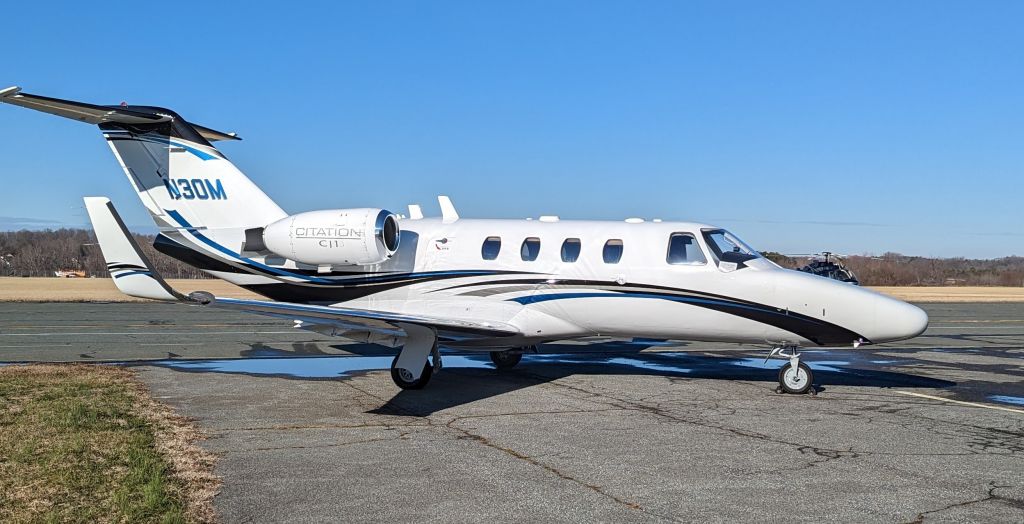Image of tail N30M