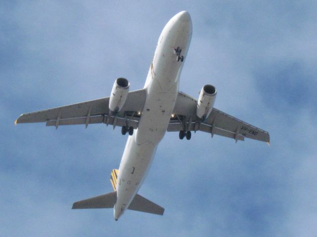 Airbus A320 (VH-VNO)