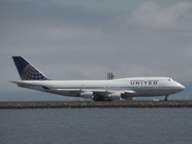 Boeing 747-400 (N199UA) - Late morning departure, off to Tokyos Narita