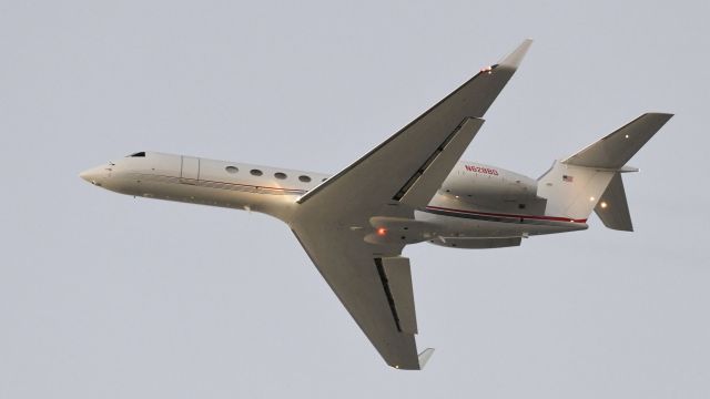 Gulfstream Aerospace Gulfstream V (N628BD) - Departing LAX on 25L