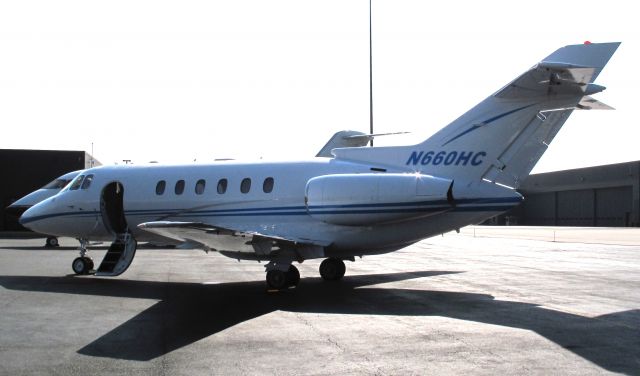 Hawker 800 (N660HC)