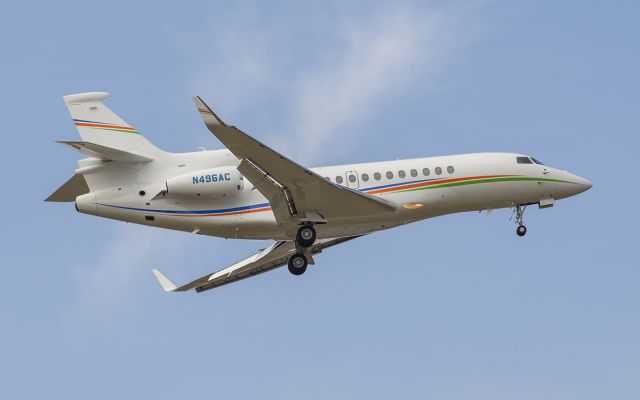 Dassault Falcon 7X (N496AC) - Runway 02L arrival @KDPA.