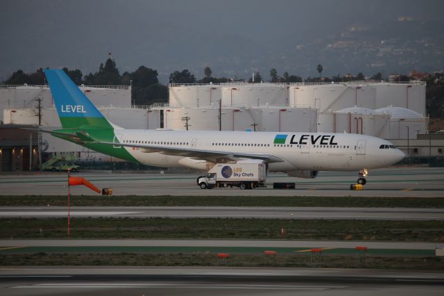 Airbus A330-200 (EC-NRH)