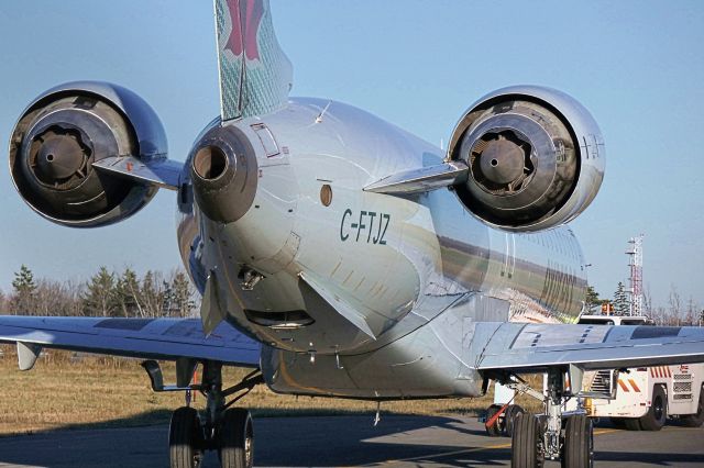 Canadair Regional Jet CRJ-900 (C-FTJZ)