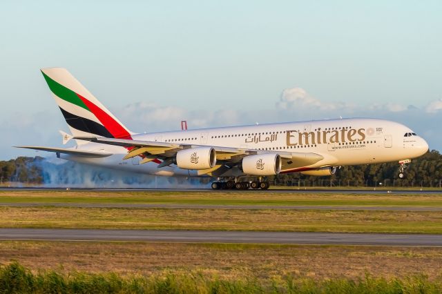 Airbus A380-800 (A6-EEO)