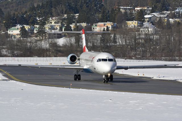 Fokker 100 (OE-LVK)