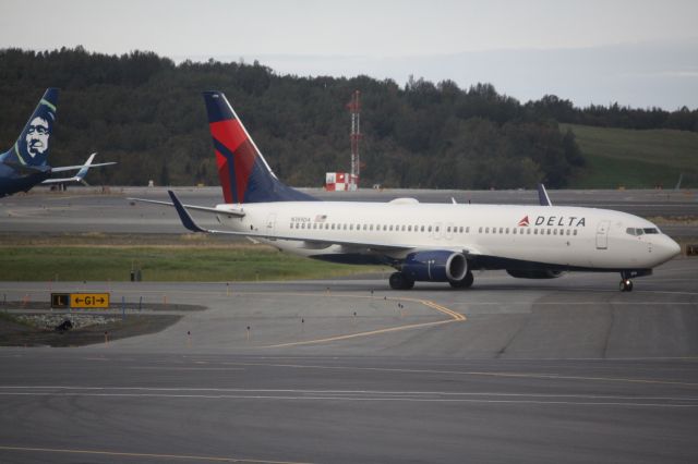 Boeing 737-700 (N389DA)