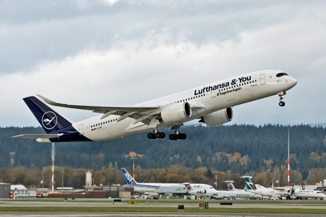 Airbus A350-900 (D-AIXP)