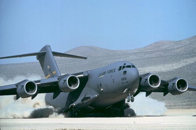 Boeing Globemaster III —