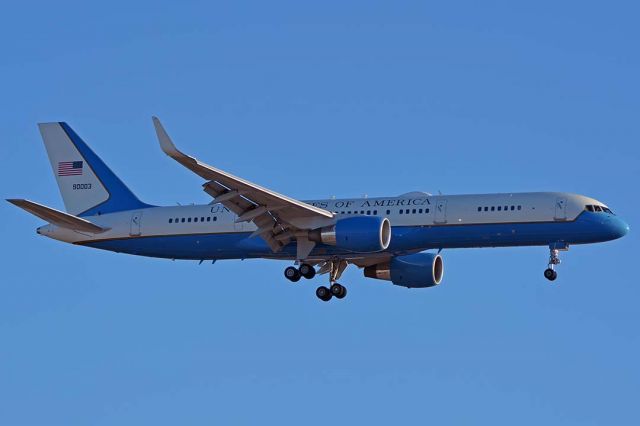 Boeing 757-200 (99-0003) - Boeing VC-32A (757-2G4) 99-0003 Air Force Two visited the Valley of the Sun on Wednesday, October 2, 2019.