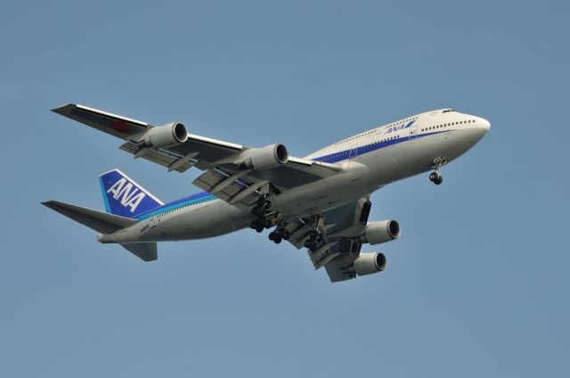 Boeing 747-400 (JA8959) - 2011/10/10